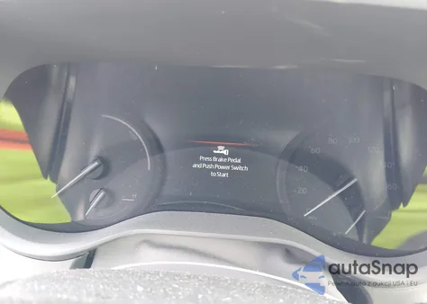 2025 Toyota Sienna Xle from USA, damaged, VIN 5TDYRKEC8SS252618